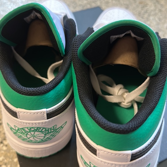 Nike Air Jordan low LIMITED green/white mens US size 11- Stock X verified - Picture 6 of 10